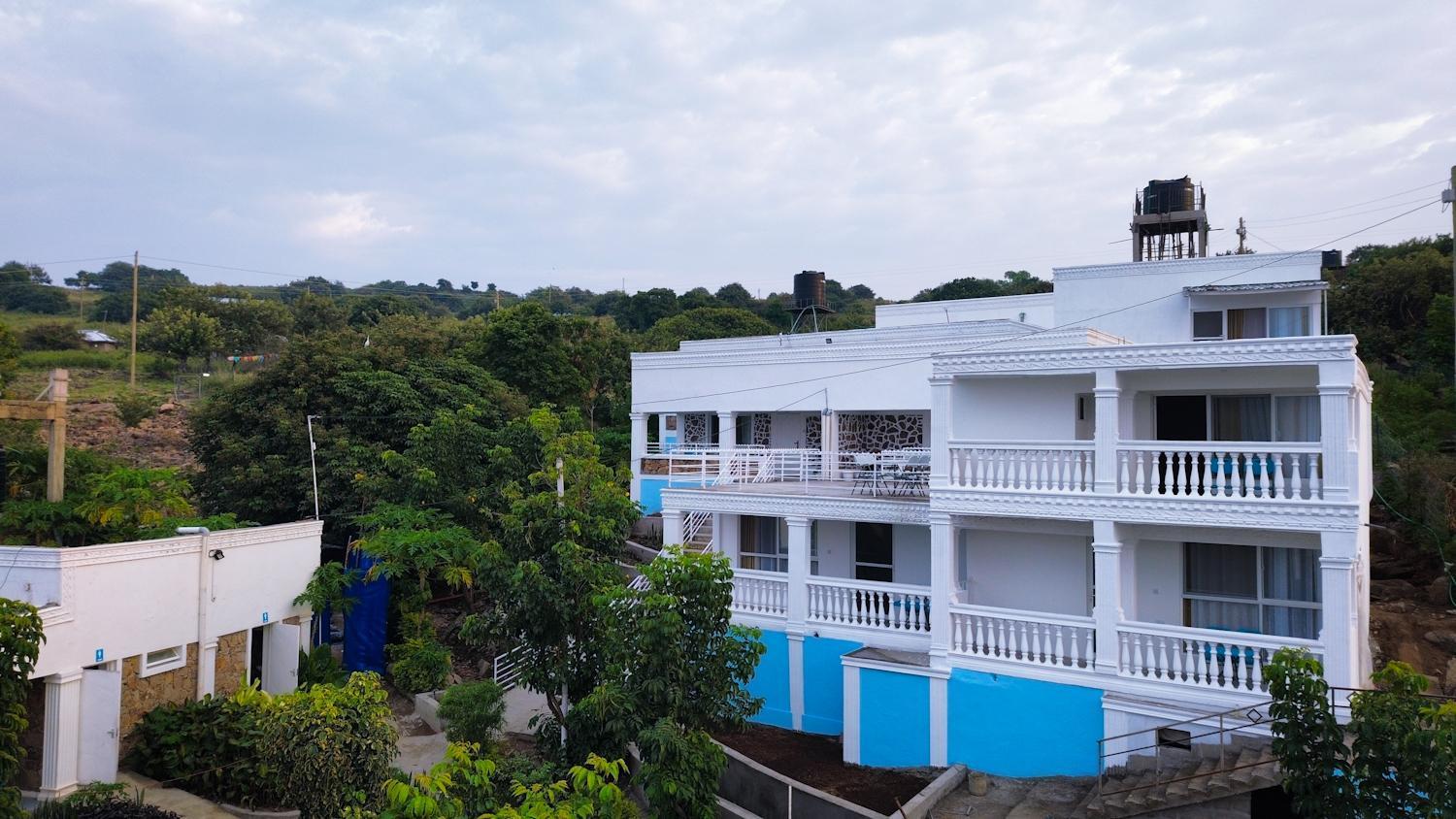 Takawiri Victoria Sands Hotel Takawiri Island Exterior photo