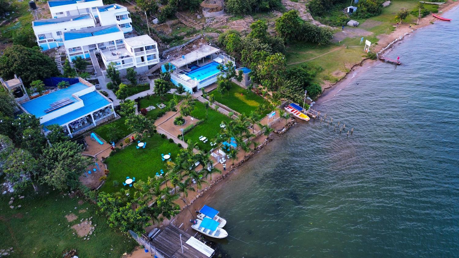 Takawiri Victoria Sands Hotel Takawiri Island Exterior photo